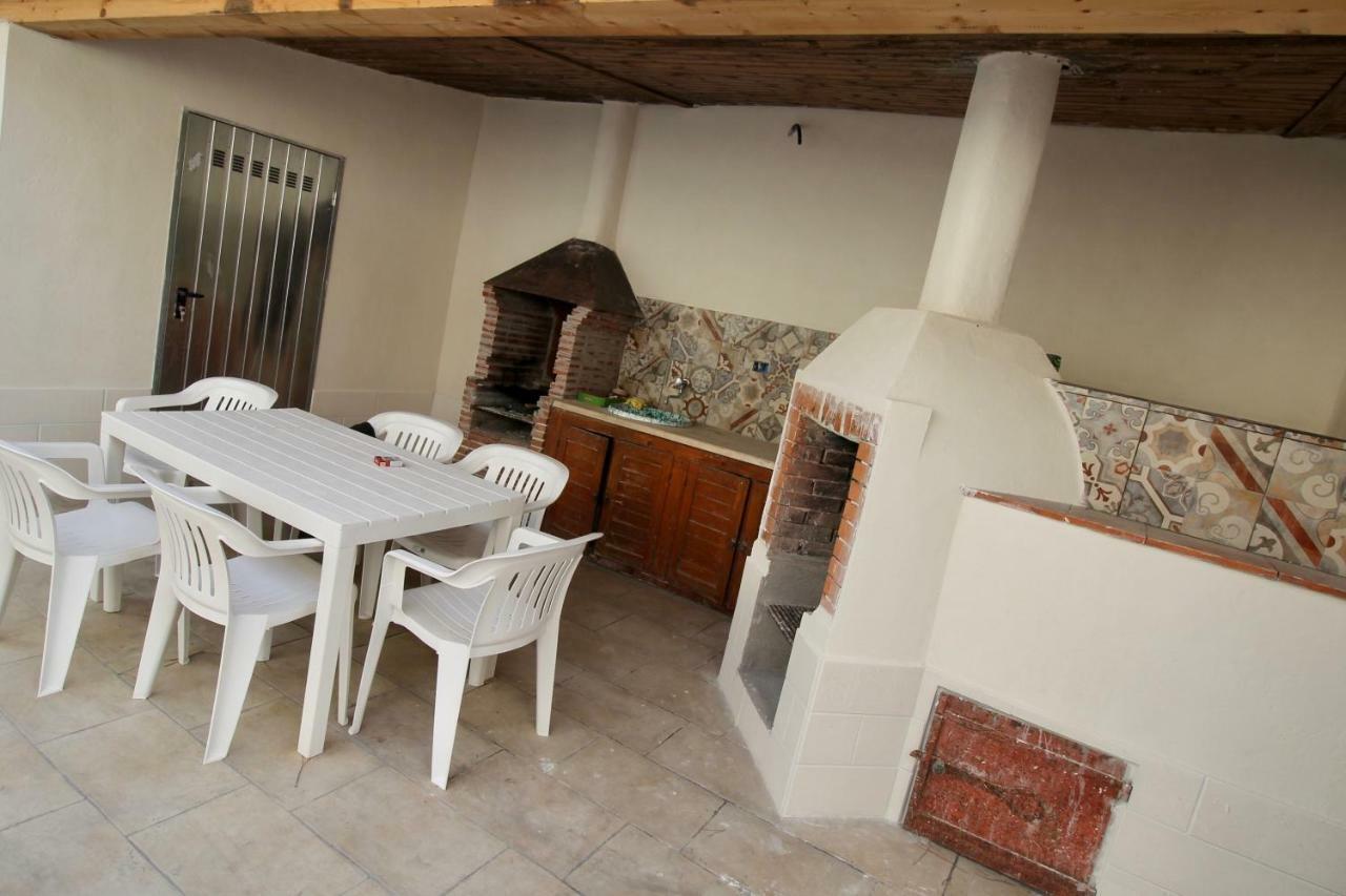 Katana Suites Beach Agnone Bagni Eksteriør billede